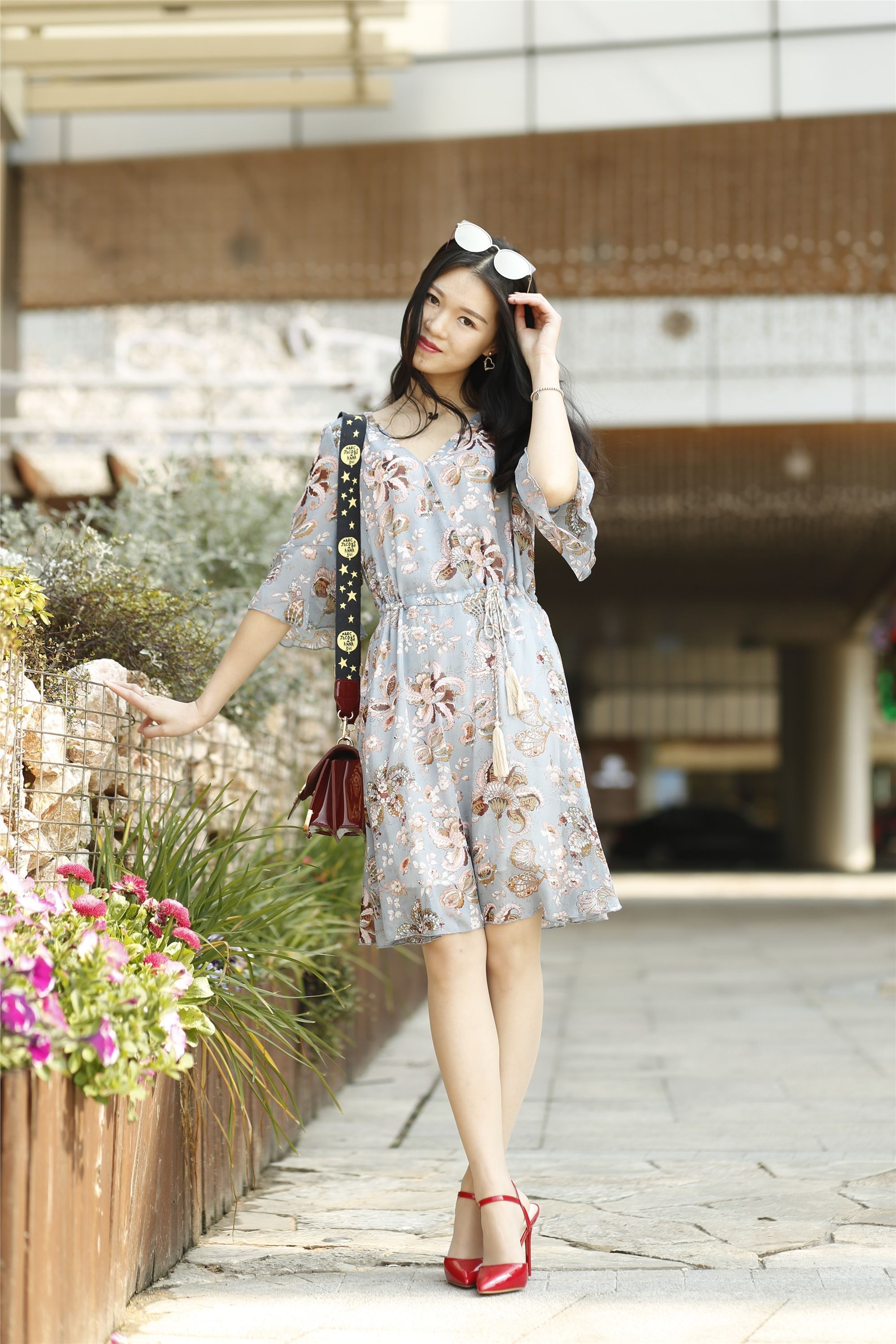 奈丝写真 NO.070 小敏-一字尖头红色单鞋